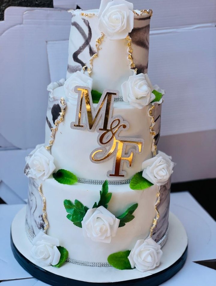 Introduction cakes( kukyala/ kwanjula)