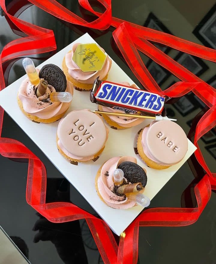 Custom & Themed Cakes