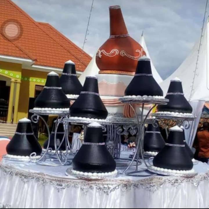 Introduction cakes( kukyala/ kwanjula)