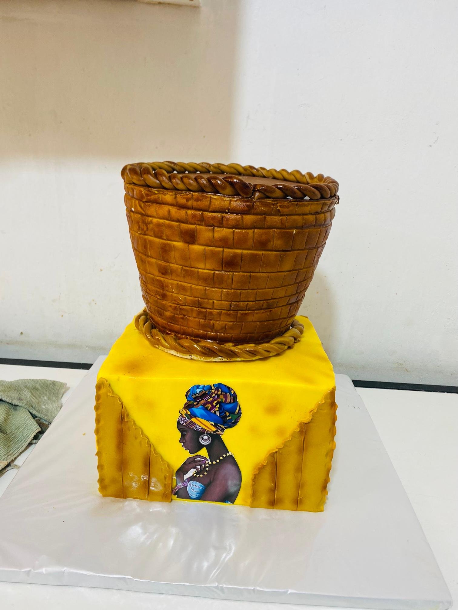 Introduction cakes( kukyala/ kwanjula)