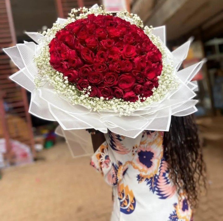 Flowers (Natural and artificial)